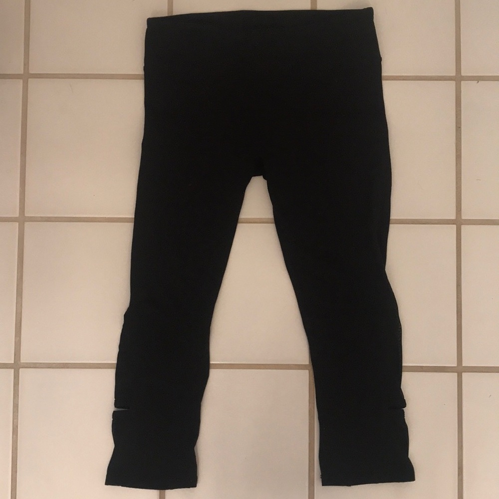 Kate Hudson’s Fabletics Leggings with Mesh
